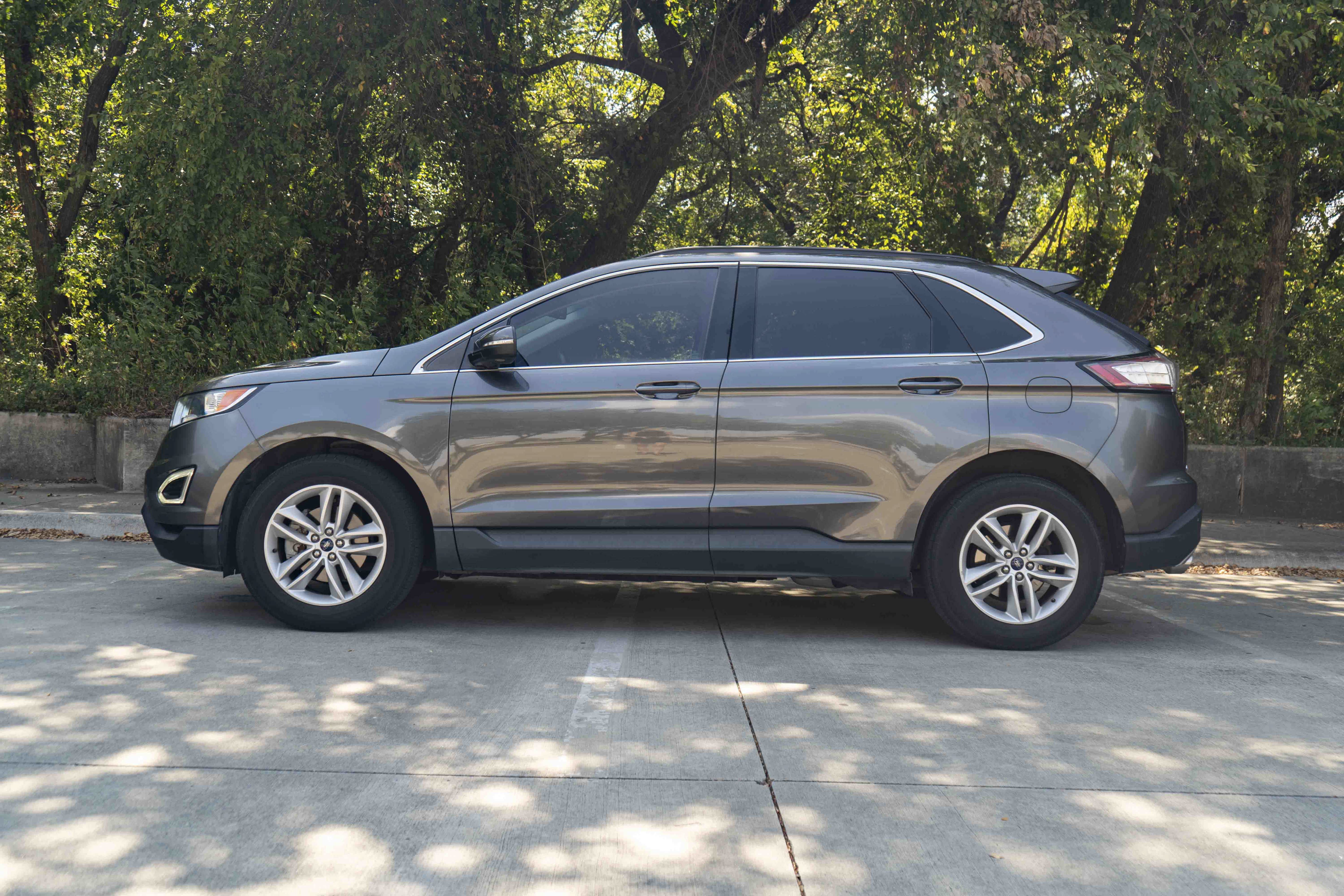Used 2018 Ford Edge SEL FWD image 6