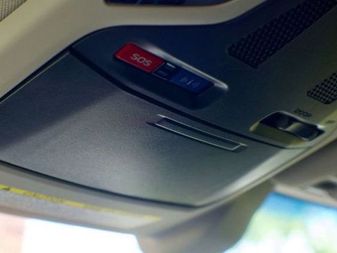 Used 2020 Subaru Outback Premium image 35