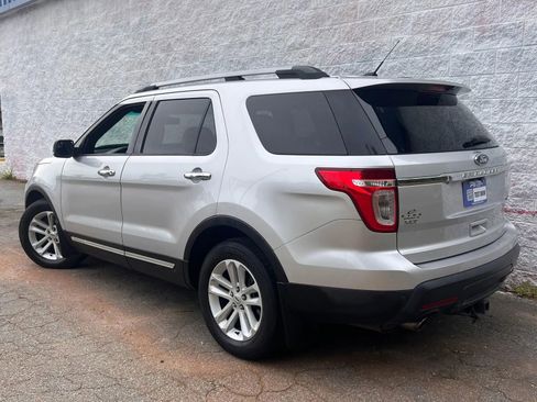 Used 2013 Ford Explorer XLT FWD image 5