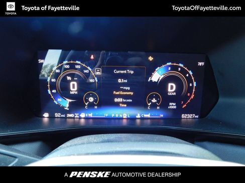 Used 2024 Chevrolet Colorado Z71 w/ Z71 Convenience Package 2 AWD/4WD image 11