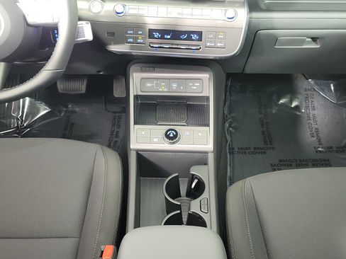 New 2025 Hyundai Kona SEL image 10