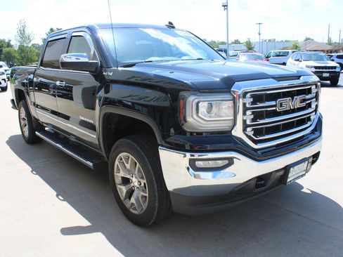 Used 2018 GMC Sierra 1500 SLT w/ SLT Premium Package AWD/4WD image 5