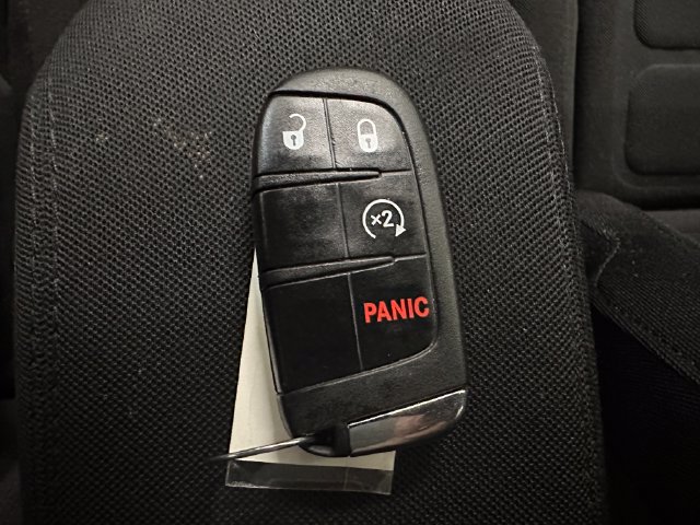 Used 2020 Jeep Renegade Latitude w/ Cold Weather Group AWD/4WD image 13
