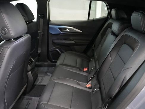 New 2026 Chevrolet Equinox EV LT image 16