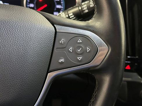 Used 2023 Chevrolet Traverse LT AWD/4WD image 39
