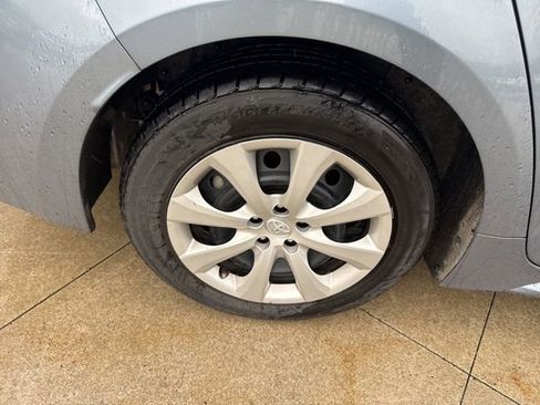 Used 2024 Toyota Corolla LE FWD image 10