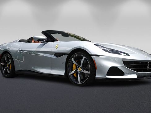 Certified 2023 Ferrari Portofino M image 3