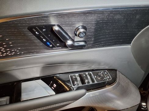 New 2026 Cadillac Lyriq V w/ Exterior Carbon Fiber Package image 14