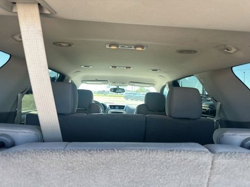 Used 2014 GMC Acadia SLE image 21