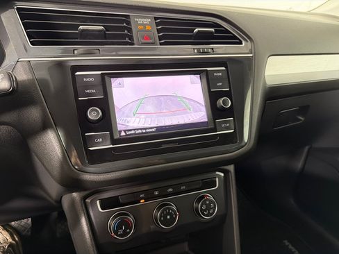 Used 2019 Volkswagen Tiguan S FWD image 15