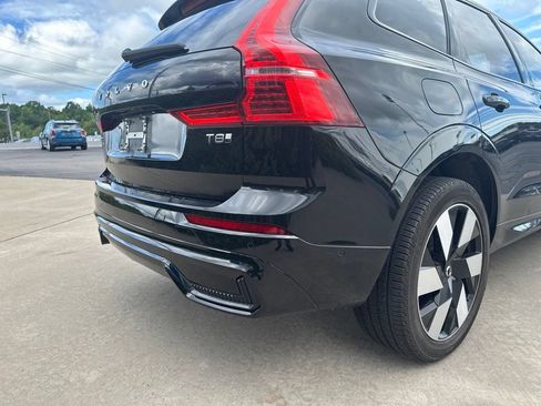 Used 2025 Volvo XC60 T8 Plus w/ Protection Package Premier AWD/4WD image 12