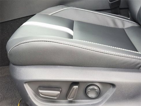 New 2026 Toyota Camry SE image 18