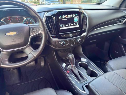 Used 2018 Chevrolet Traverse Premier w/ LPO, Black Accent Package image 21