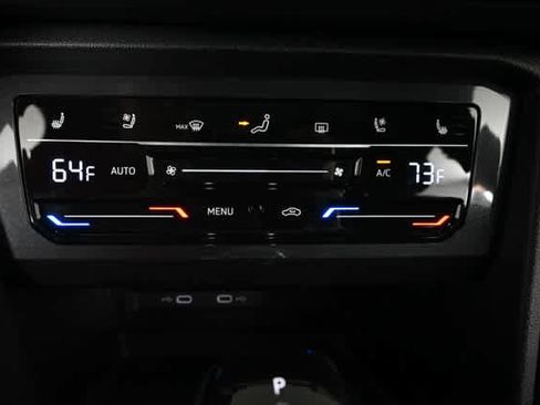 Used 2024 Volkswagen Tiguan SEL R-Line image 28