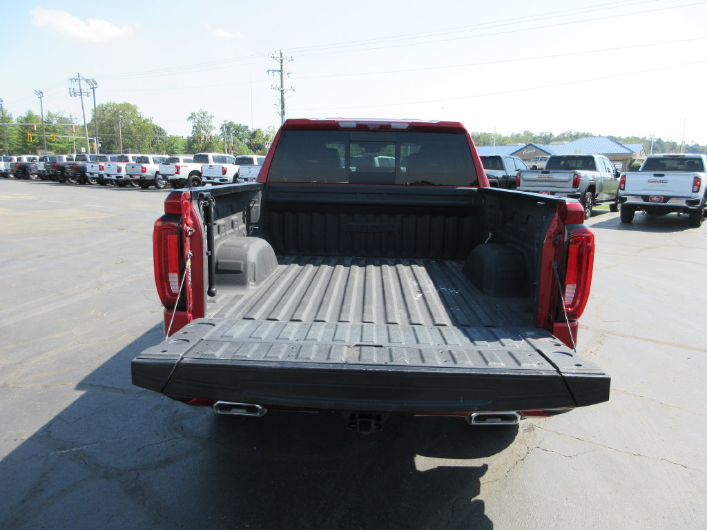 Certified 2024 GMC Sierra 1500 AT4 w/ Technology Package AWD/4WD image 8