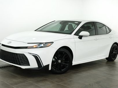 Used 2026 Toyota Camry SE w/ Convenience Package