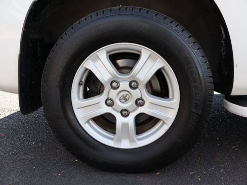 Used 2010 Toyota Sequoia SR5 image 45