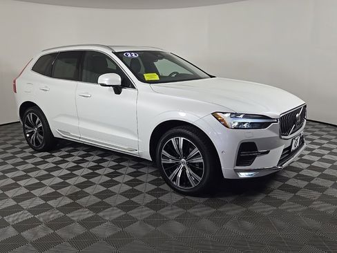 Certified 2022 Volvo XC60 B5 Inscription w/ Advanced Package image 6