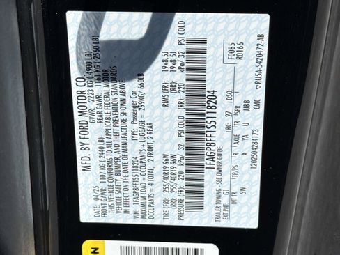 Used 2025 Ford Mustang GT Premium RWD image 30