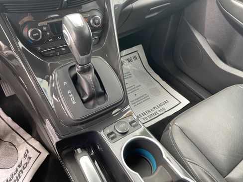 Used 2014 Ford Escape Titanium FWD image 23