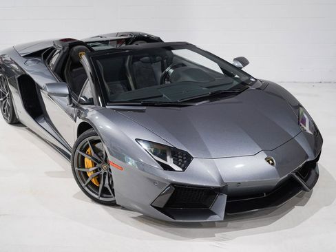 Used 2014 Lamborghini Aventador LP 700-4 image 27