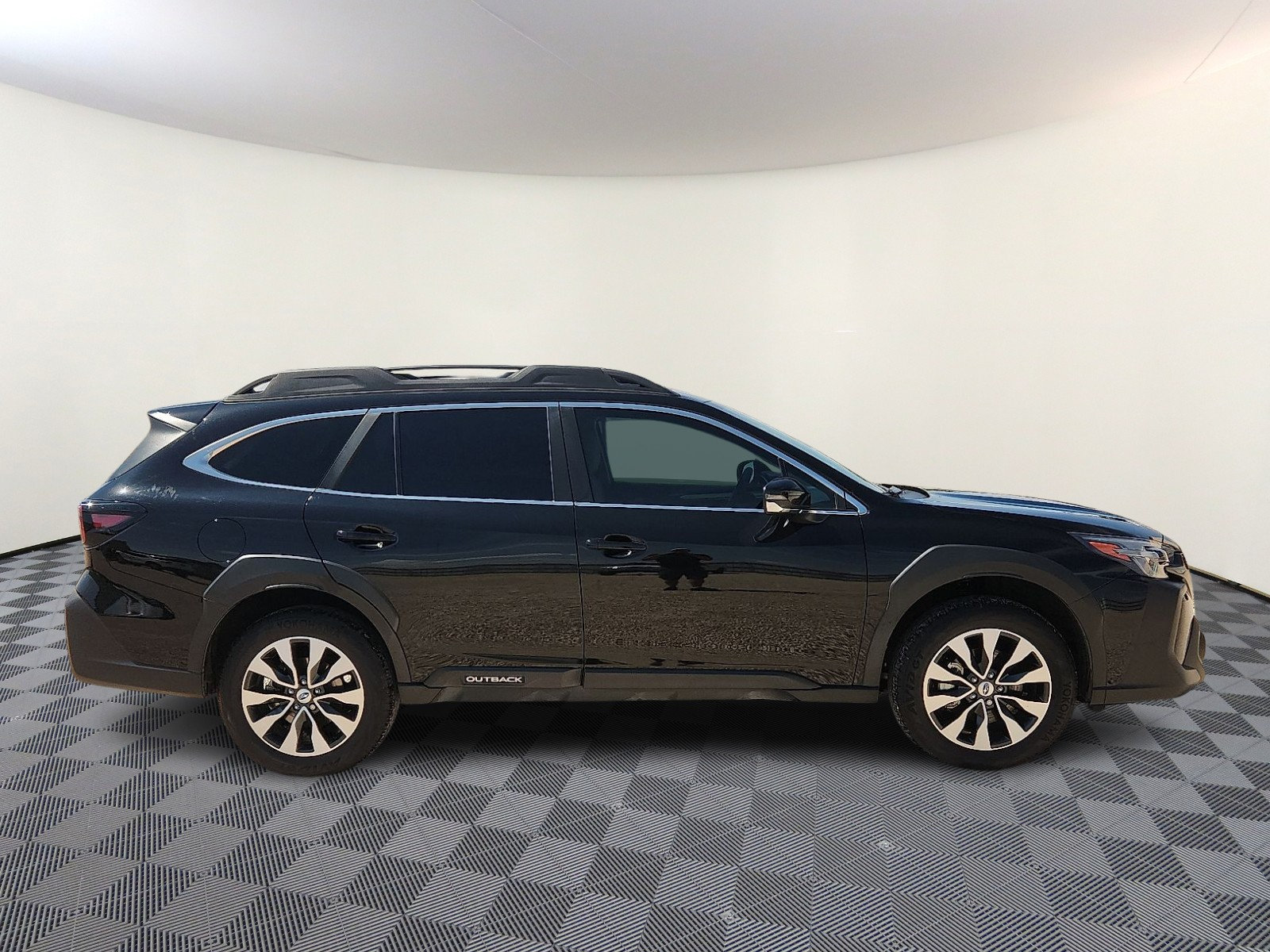 Used 2023 Subaru Outback Limited XT AWD/4WD image 5