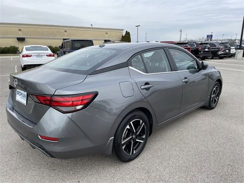 Used 2025 Nissan Sentra SV w/ All-Weather Package image 5
