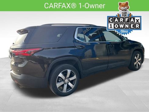 Used 2023 Chevrolet Traverse LT w/ LT Premium Package image 4