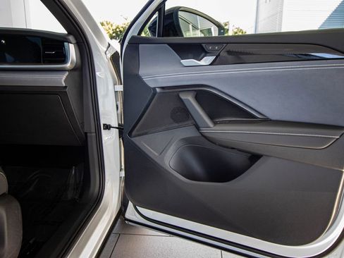 New 2026 Volkswagen Tiguan SE R-Line image 21