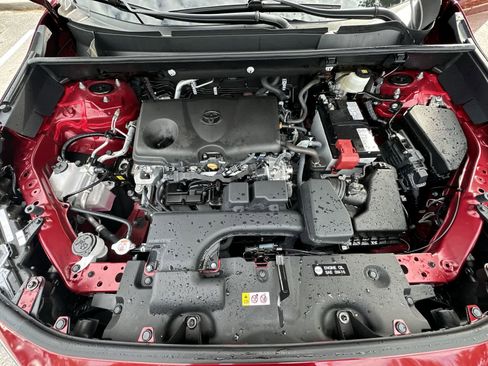 Used 2024 Toyota RAV4 XLE FWD image 13