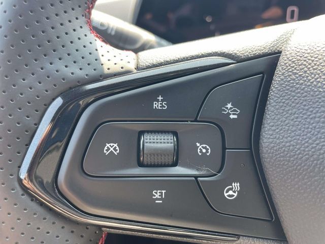 Certified 2024 Chevrolet Trax RS w/ Sunroof Package FWD image 21