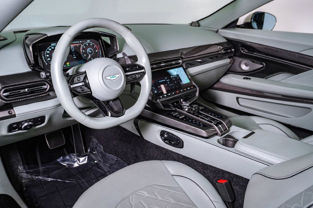 Used 2026 Aston Martin Vanquish Convertible RWD image 26
