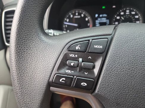 Used 2020 Hyundai Tucson SE image 17