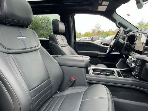 New 2025 Ford F250 Platinum image 27