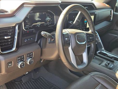 Used 2024 GMC Sierra 3500 Denali w/ Denali Reserve Package AWD/4WD image 10