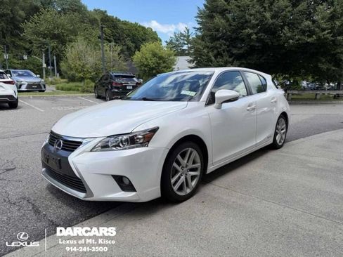 Used 2015 Lexus CT 200h w/ Navigation Package FWD image 1