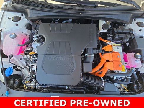 Used 2025 Hyundai Elantra Limited FWD image 30