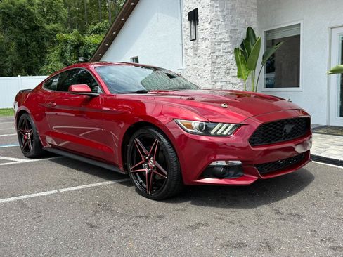 Used 2017 Ford Mustang Coupe RWD image 15