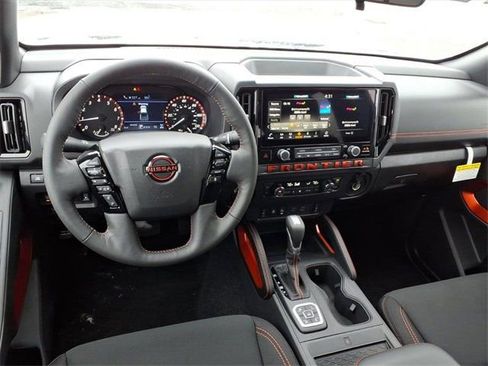 New 2026 Nissan Frontier PRO-4X w/ Pro-4x Convenience Package image 7