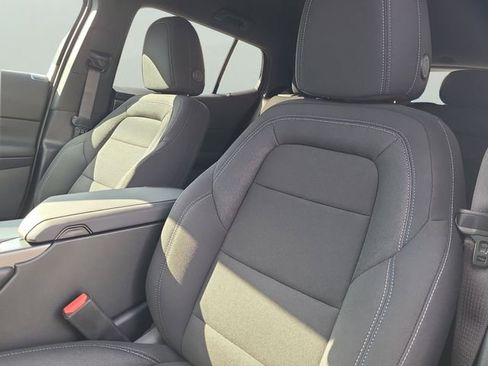 New 2026 Chevrolet Equinox EV LT image 23