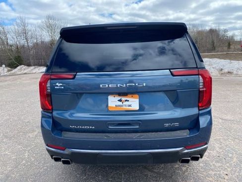 Used 2025 GMC Yukon Denali Ultimate w/ LPO, Floor Liner Package image 8
