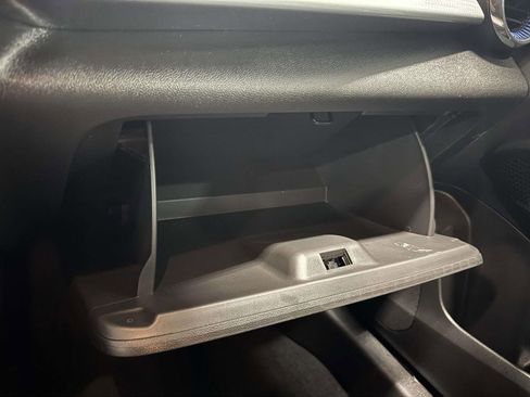 Used 2025 Chevrolet Trax LT w/ Driver Confidence Package image 30