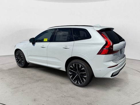 New 2026 Volvo XC60 T8 Ultra w/ Protection Package Premier AWD/4WD image 4