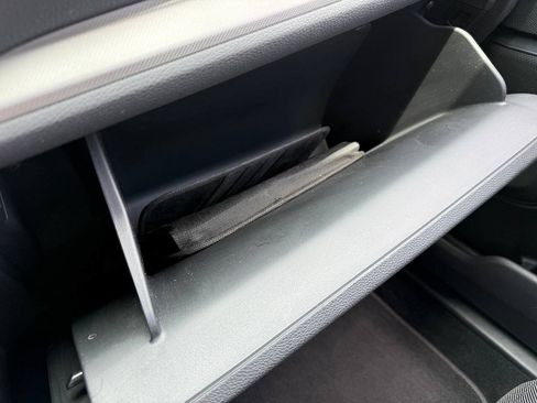 Used 2018 Honda CR-V LX image 19