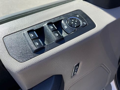 Used 2019 Ford F150 XL w/ Equipment Group 101A Mid RWD image 18