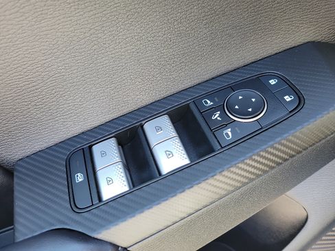 Used 2024 Mitsubishi Outlander SE Black Edition image 22