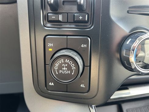 Certified 2022 Ford F150 Lariat w/ Equipment Group 502A High image 56