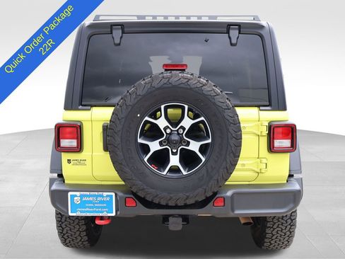 Used 2022 Jeep Wrangler Unlimited Rubicon w/ Cold Weather Group AWD/4WD image 4