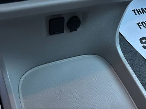 Used 2018 Toyota Sienna XLE Premium w/ Carpet Mat Package FWD image 23