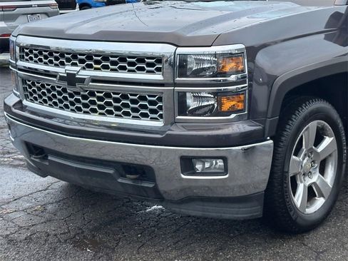 Used 2015 Chevrolet Silverado 1500 LT w/ LT Convenience Package image 8